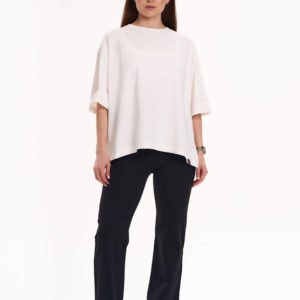 best black Flared Leggings wearing a girl